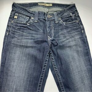 Big star women’s size 27R Hazel, curvy fit‎ jeans with embroidered back pockets